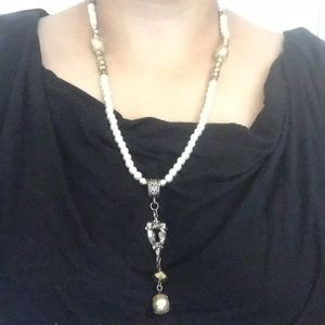 NWOT Pearl and beaded necklace with pendant